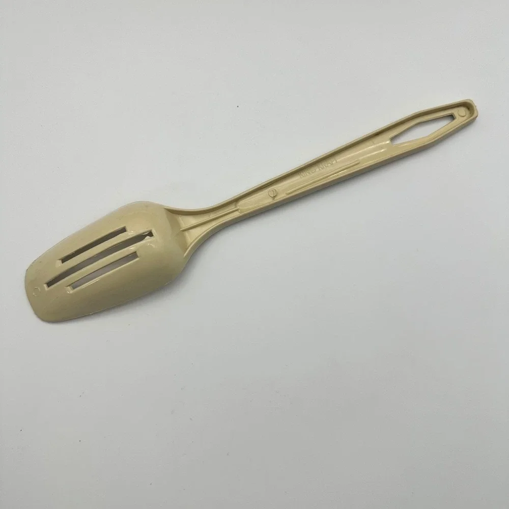 Vintage King‎ Kraft Slotted Nylon Serving Spoon 10 3/4